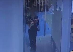 男生捅女生的视频,男生捅伤女生事件引发社会关注